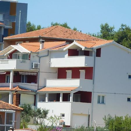 Apartments Karla Slatine Exteriör bild